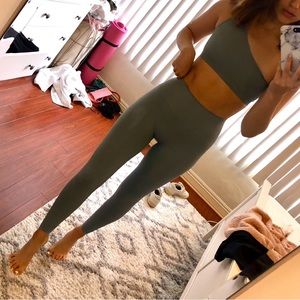 SET ACTIVE Ice blue ribbed set